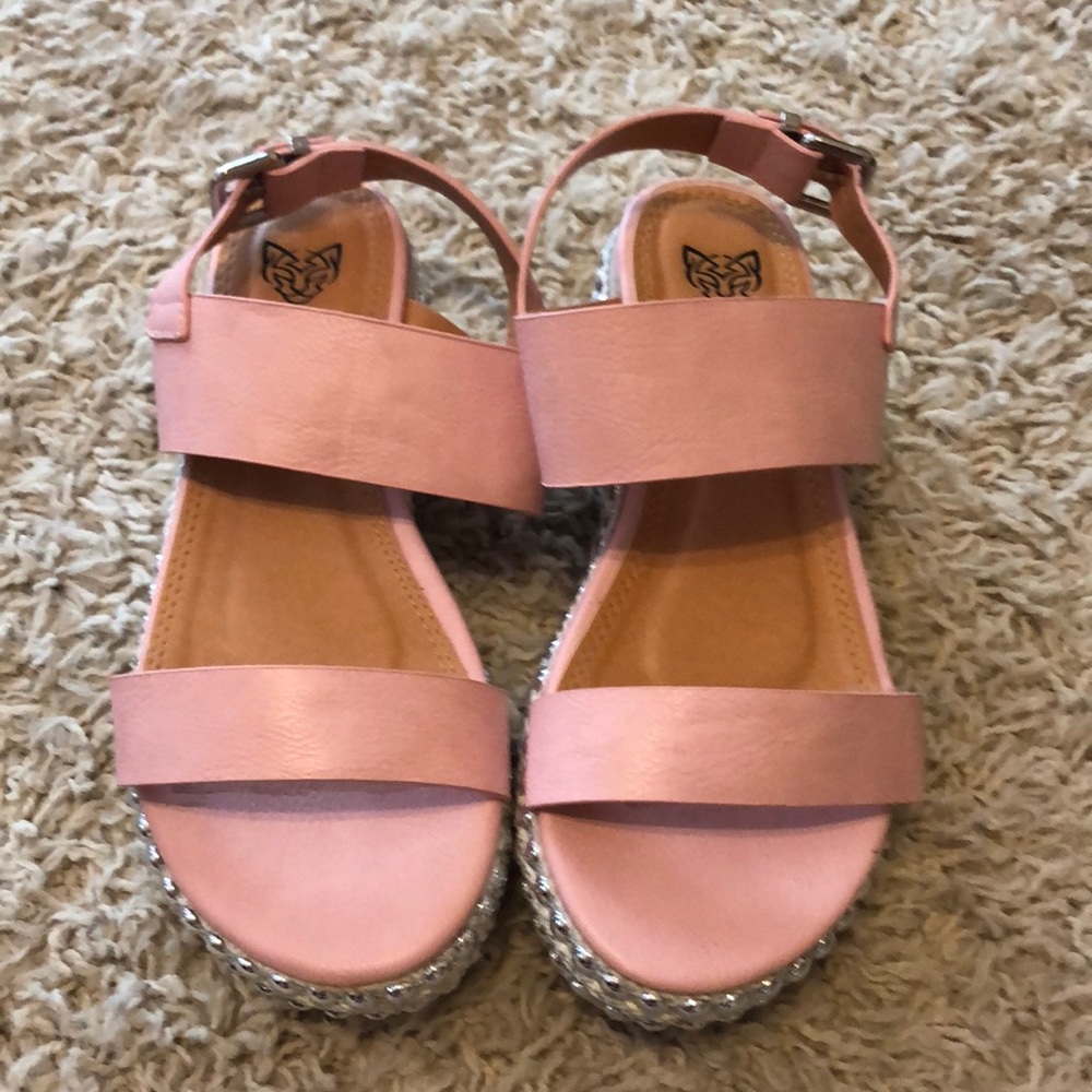 Pink flatform sandals